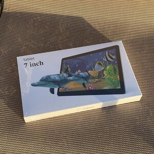 ⭐️⭐️SALE⭐️⭐️$59 7-Inch Tablet - Black